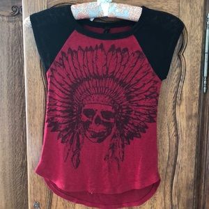 Graphic short sleeve T-shirt size small.